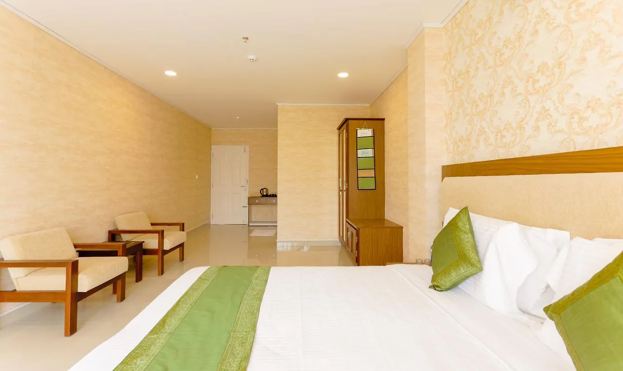 Heaven Gardens Hotel Kochi