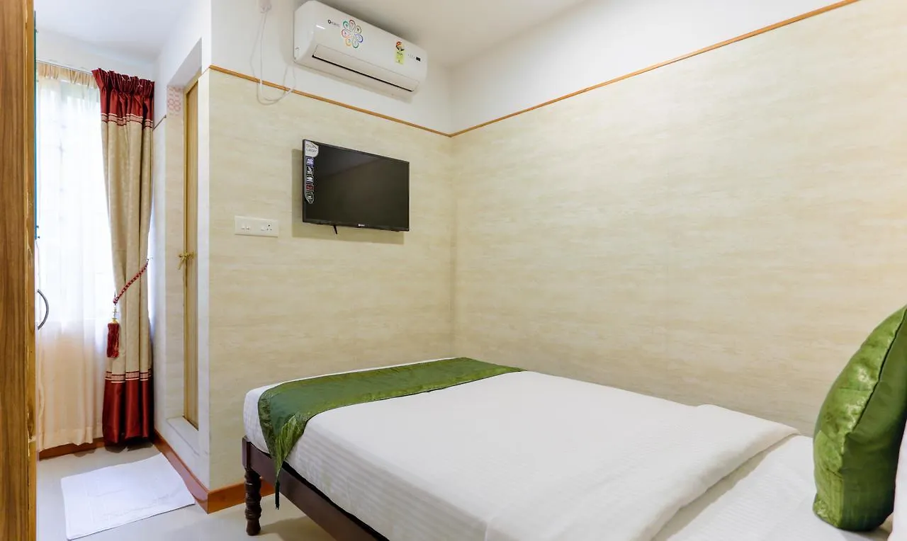 Heaven Gardens Hotel Kochi