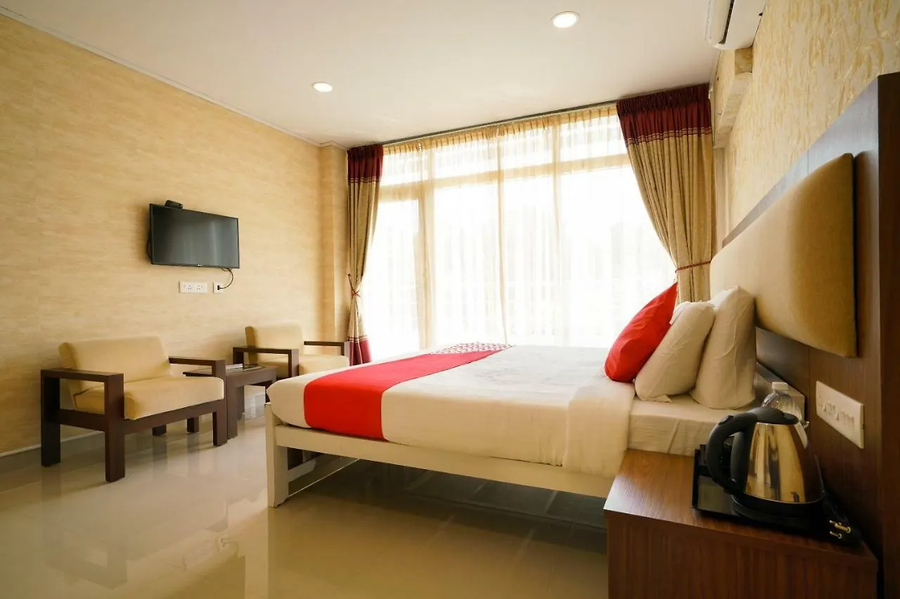 Heaven Gardens Hotel Kochi 3*,  India