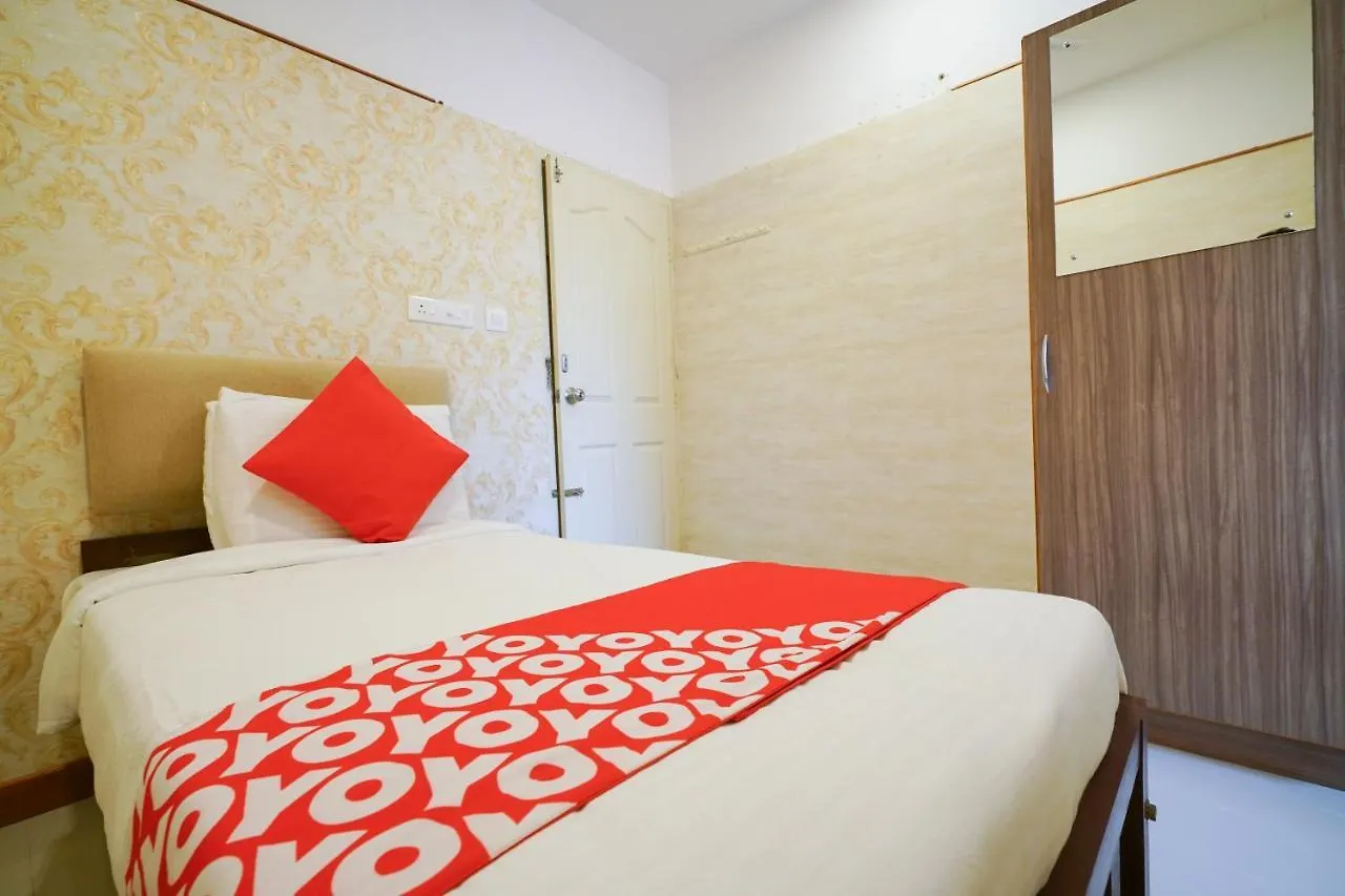 Heaven Gardens Hotel Kochi 3*,  India